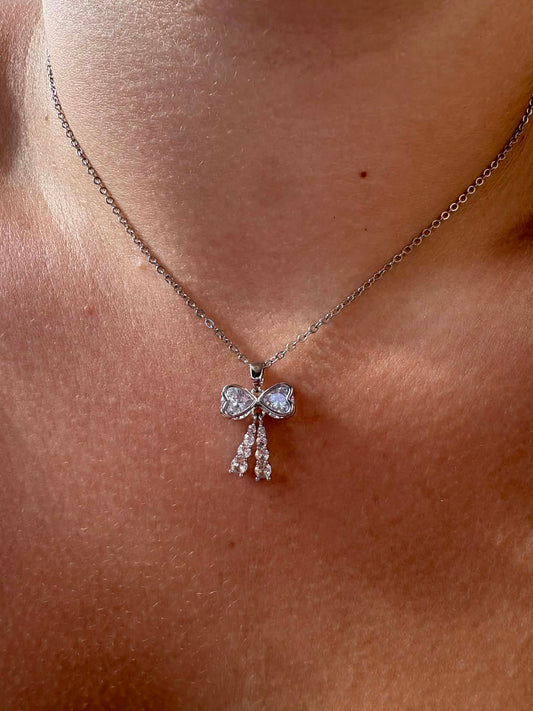 Collier nœud strass